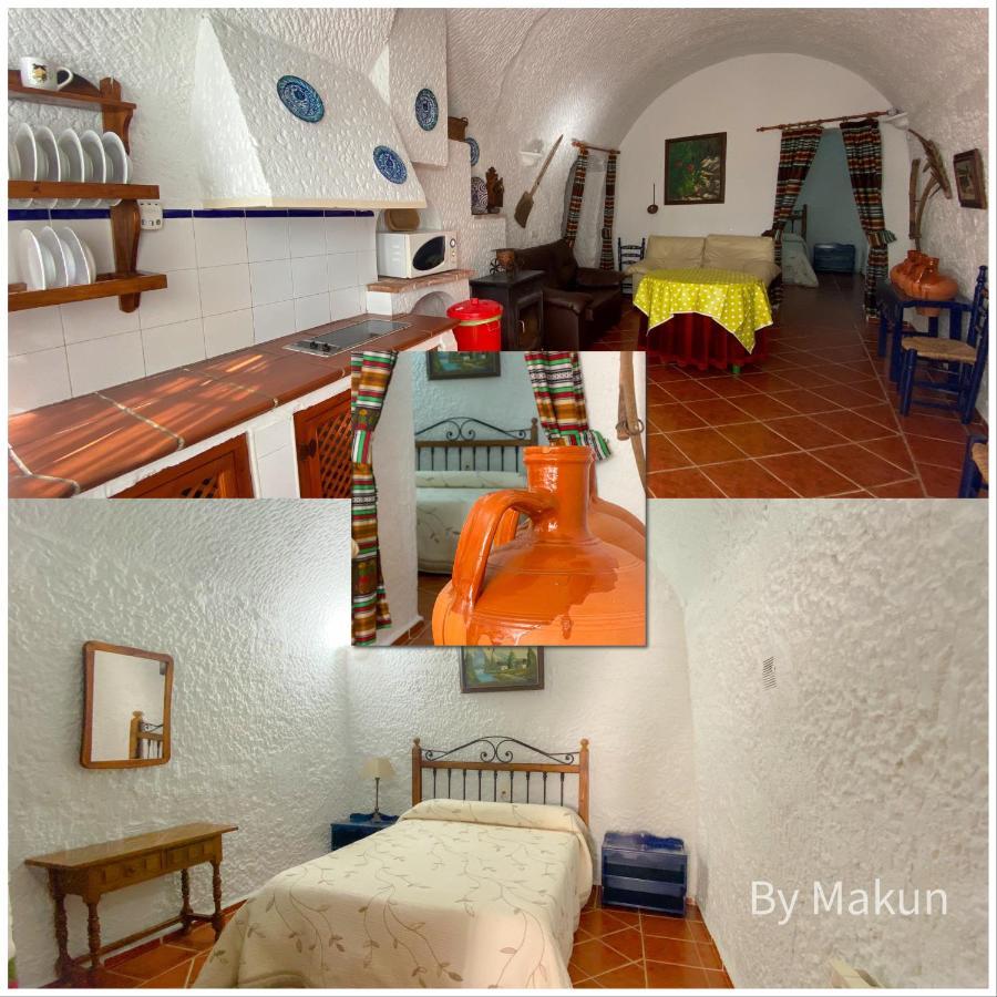 Апартаменты Cuevas Pedro Antonio De Alarcon Гвадикс Экстерьер фото