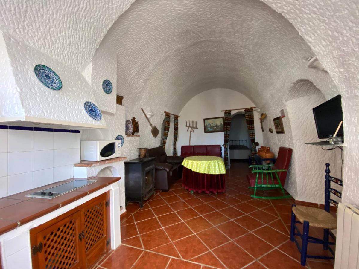 Апартаменты Cuevas Pedro Antonio De Alarcon Гвадикс Экстерьер фото