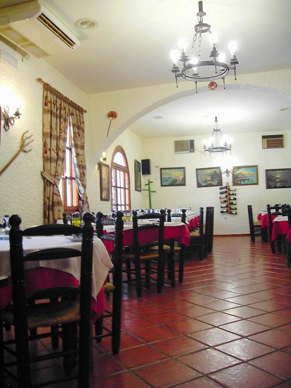 Апартаменты Cuevas Pedro Antonio De Alarcon Гвадикс Экстерьер фото