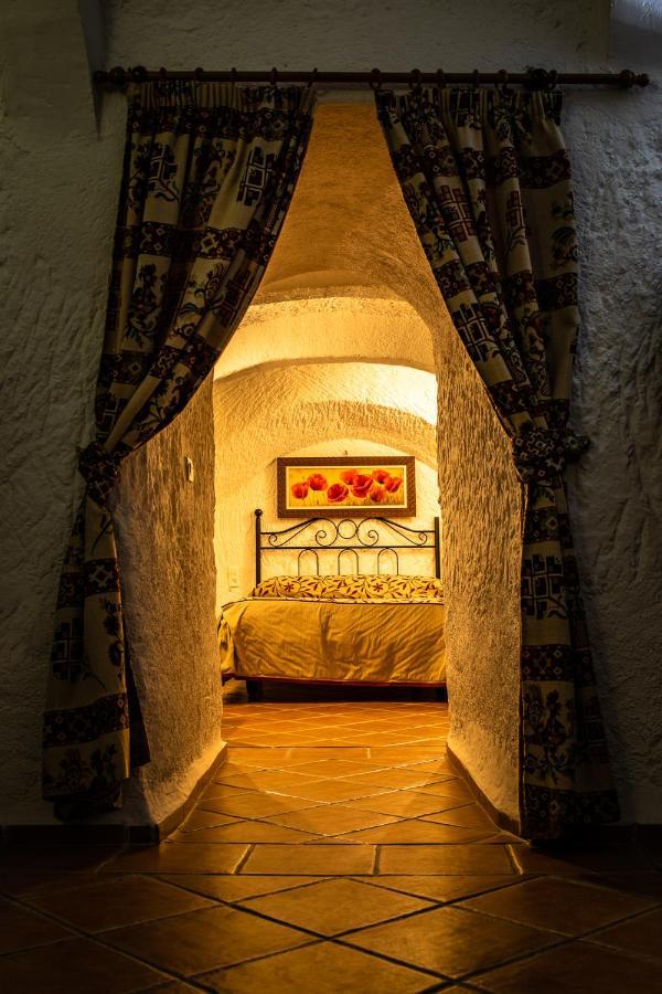 Апартаменты Cuevas Pedro Antonio De Alarcon Гвадикс Экстерьер фото